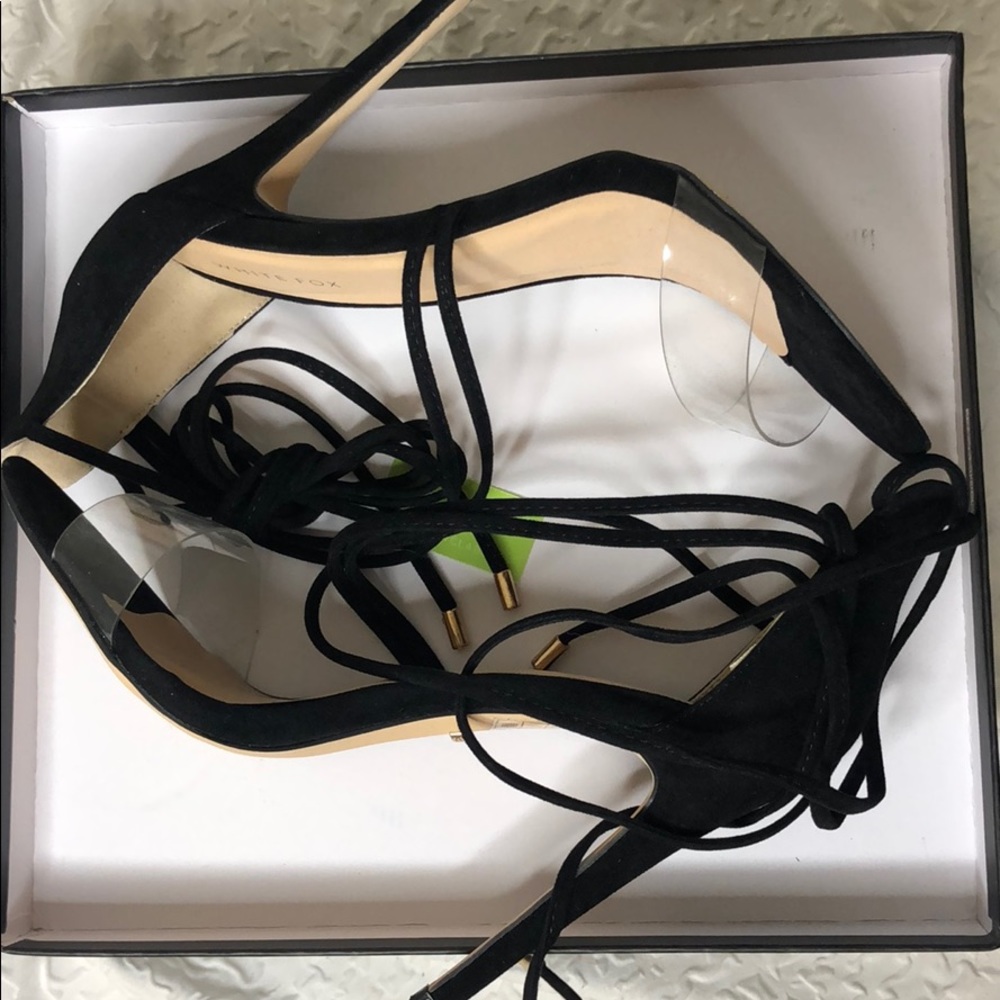 BRAND NEW ⚡️WHITE FOX heels